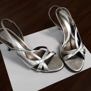 Silver Heels 2 1/2"